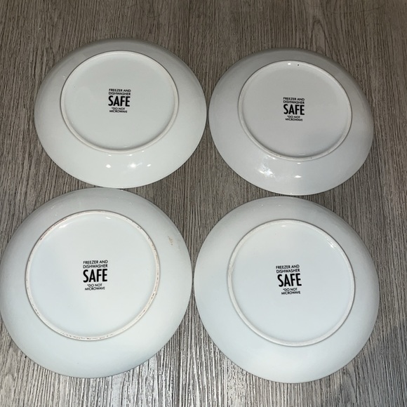 The Inspired Table plate collection “Eat Love Pray….TO FIT INTO THOSE JEANS.” - Picture 4 of 7